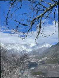 藏地必去日照金山