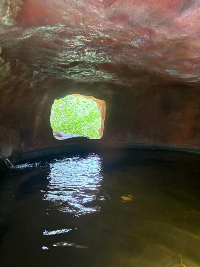 深谷秘境私湯溫泉峇里島式療癒秘境