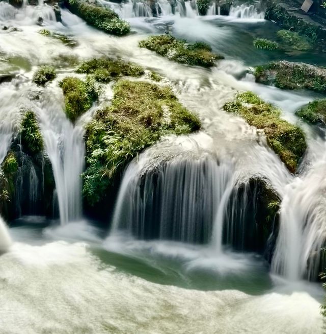 貴陽天河潭原色美景,絕了! 貴陽天河潭原色美景,絕了!