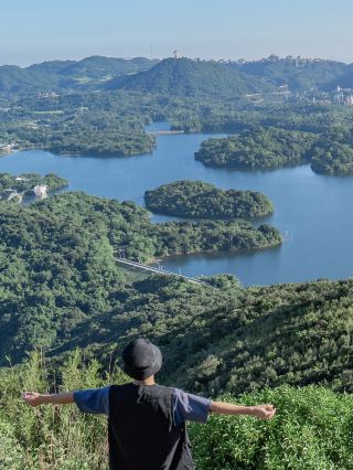 A few pictures show you how stunning the view from the top of the mountain in Shenzhen is