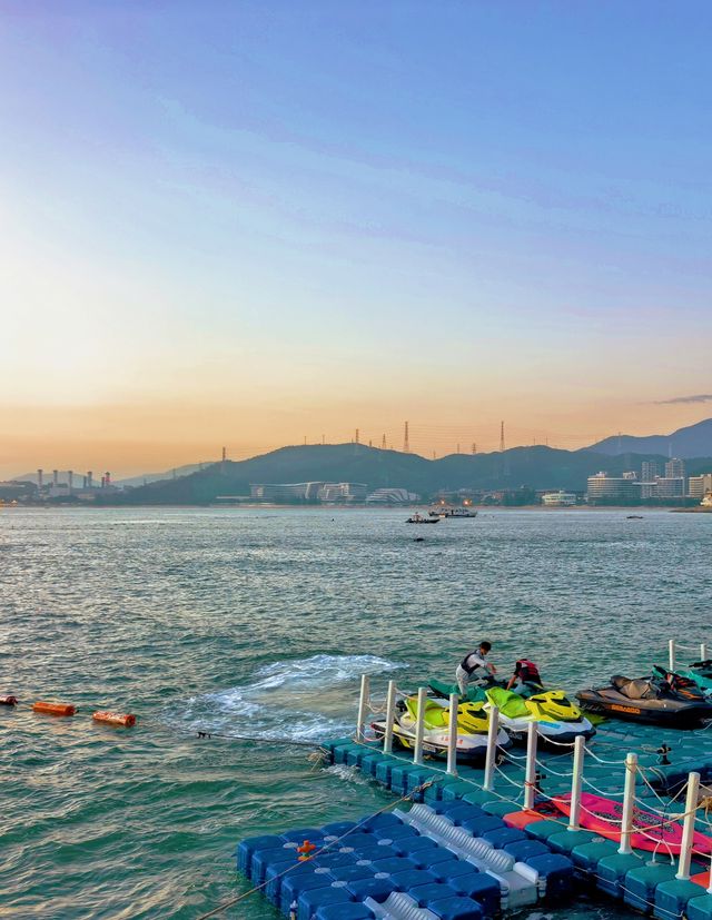 深圳 - 釜山同款海邊膠囊小火車