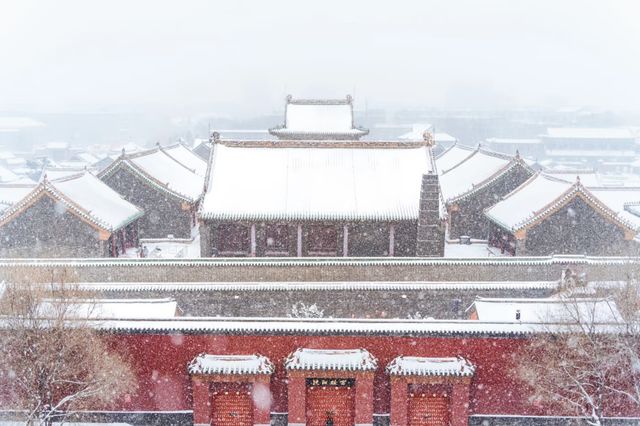 瀋陽冬日Citywalk｜住中街漫季，解鎖紅牆銀雪的老城浪漫