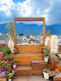 大理古城首家｜屋頂日咖夜酒