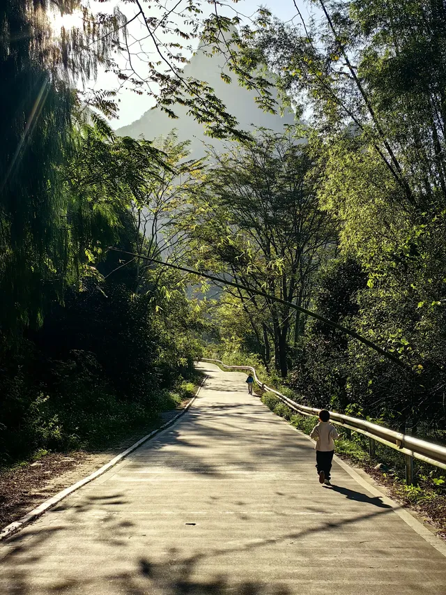 13公里漓江徒步用腳步畫了一幅山水畫卷