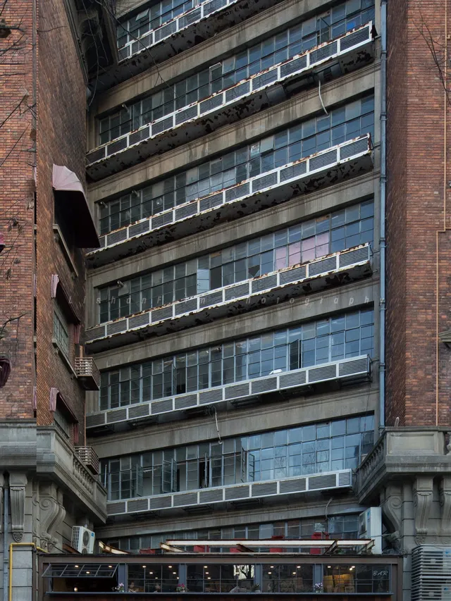 武康大樓-正面和背面 武康大樓-正面和背面