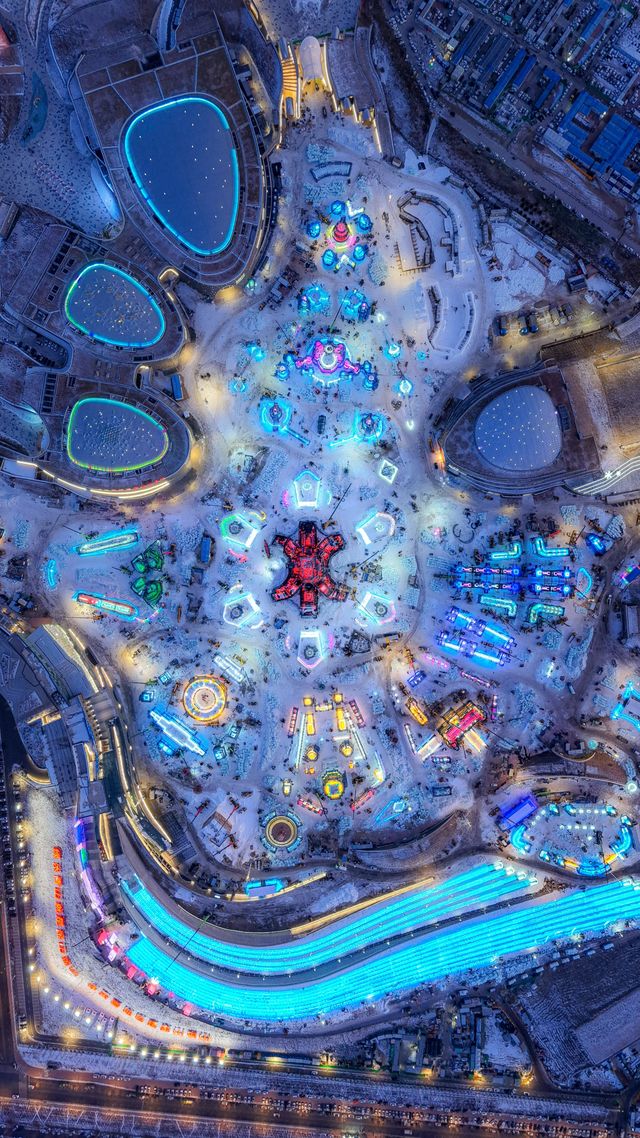 揭秘冰雪奇觀建造記 揭秘冰雪奇觀建造記