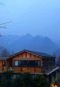 雲棲山谷，湯沐山居｜素雲汐·私湯美墅（青城山後山店）