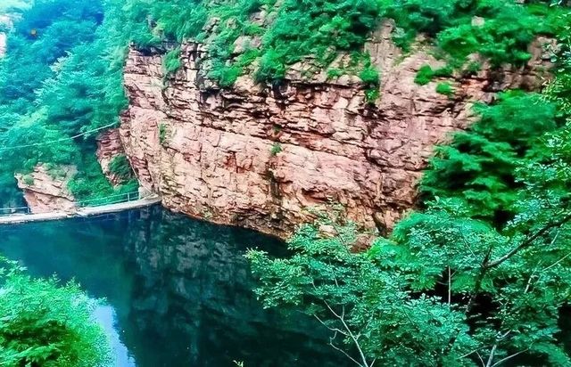 北京湖洞水遊玩攻略 湖洞水坐落於平谷區黃松峪鄉,是一處小眾原生態2A峽谷景區,因谷中有湖、山中有
