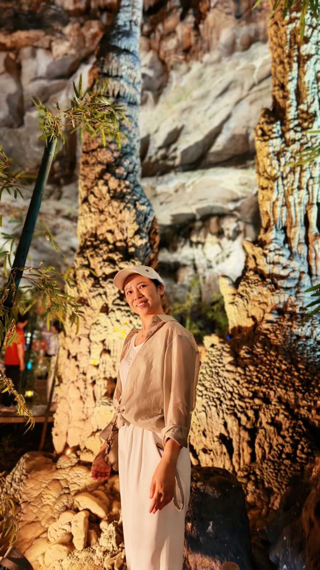 Exploring Jiuyi Mountain's Zixia Cave | The underground wonderland of this famous Southern Chu cave is breathtaking