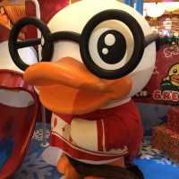 B Duck 打卡在澳門新濠影匯
