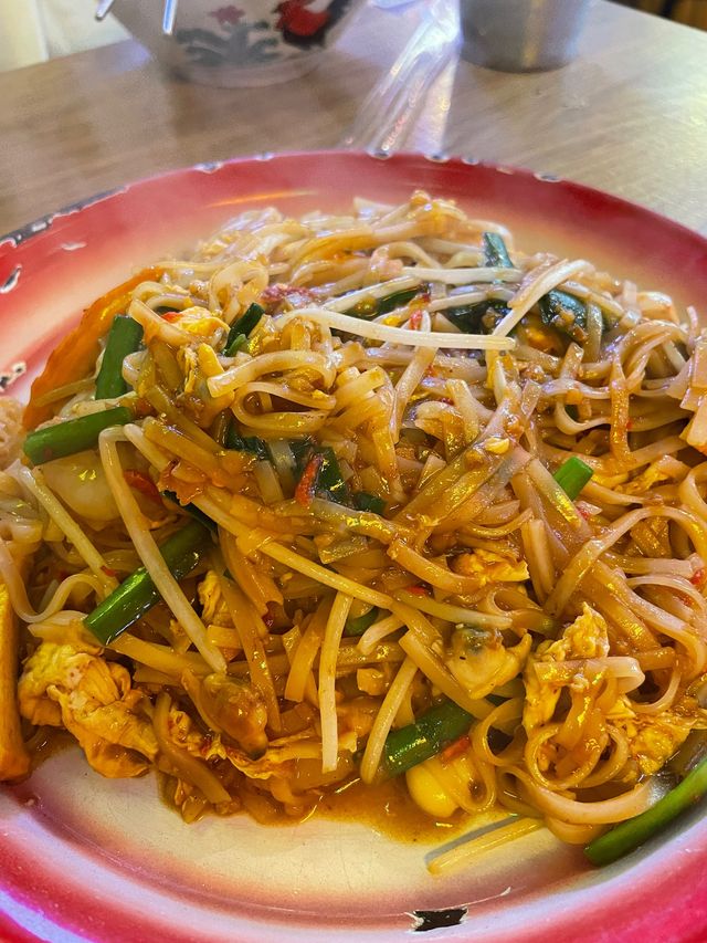 大角咀扺食泰國🇹🇭菜泰嘟嘟🤣大推黃咖哩軟殼蟹😬超地道風味