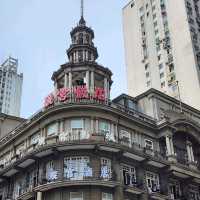 如走進歷史建築博物館的步行街