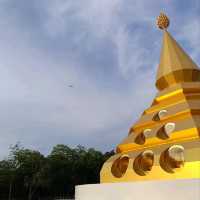 เกาะแก้วเจดีย์สวรรค์ เจดีย์พระบรมพุทธเจ้า 24 พระองค์
