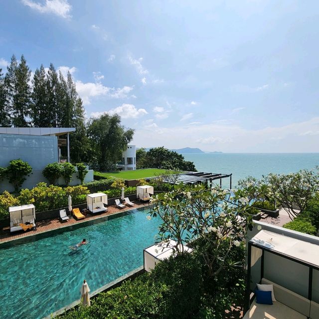 รีวิว โรงแรม Renaissance Pattaya Resort & Spa 