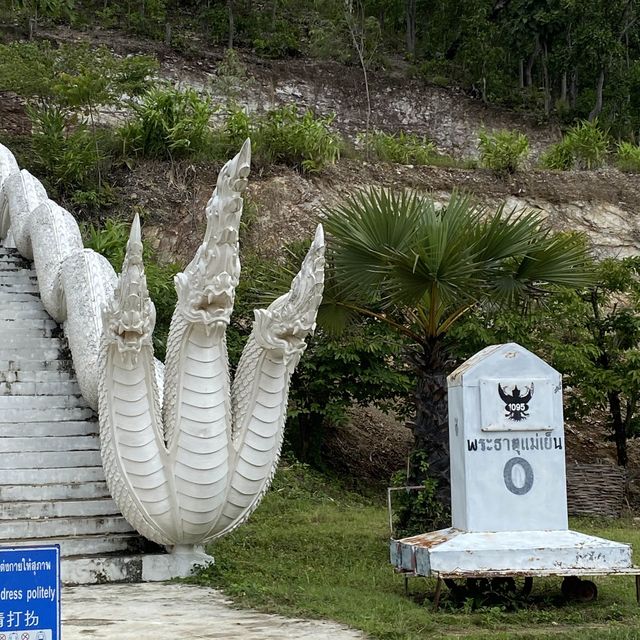 วัดพระธาตุแม่เย็น อ.ปาย