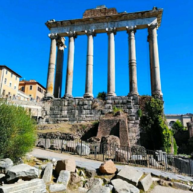 @ THE ROMAN FORUM IN ROME!