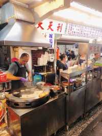台北｜😋🧋🛍️觀光客必逛、年輕人必玩📍 Ximending Walking District 西門町徒步區