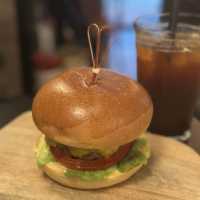 高CP值！銅鑼灣高質Burger小店