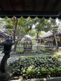 Mini Zoo in Restaurant
