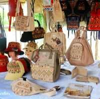 ตลาดซาวไฮ่ ตลาดวิถีชุมชนสุดชิค อ.บ้านไร่ จ.อุทัยธานี