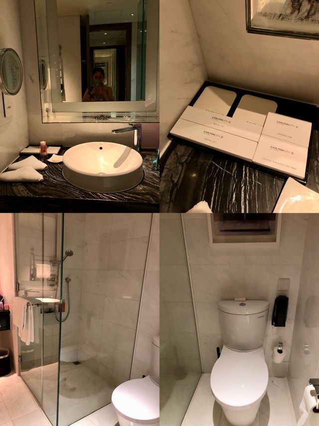 หนีร้อนไปนอนที่ Carlton City Hotel, Singapore
