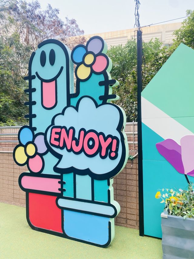 又大又好玩！鬧市中有兒童樂園免費放電！