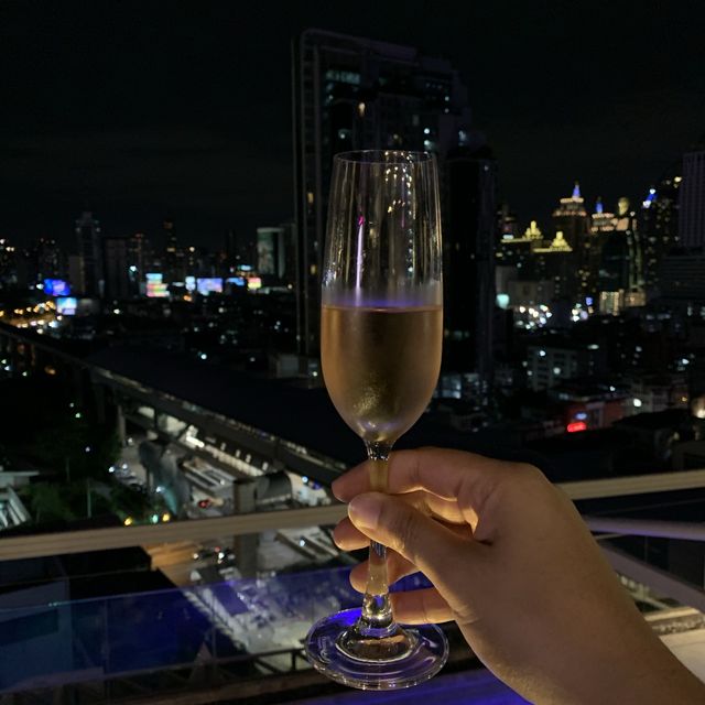 akara bangkok โรงแรมตกแต่งสวย