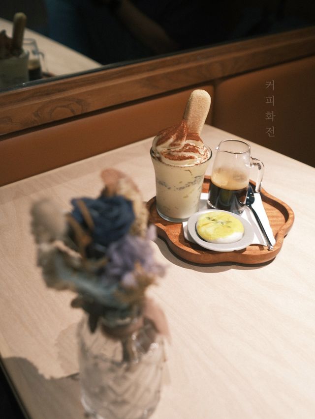 溫柔韓系cafe！ 必坐榻榻米位置🫶🏻 圓方商場的平價餐廳🍴 