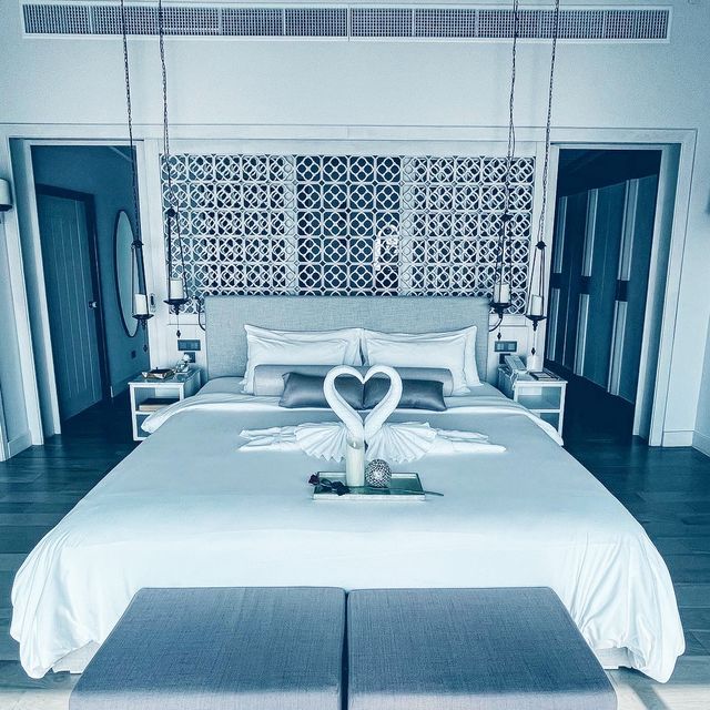 ultra luxury hideaway in the shore Katathani 