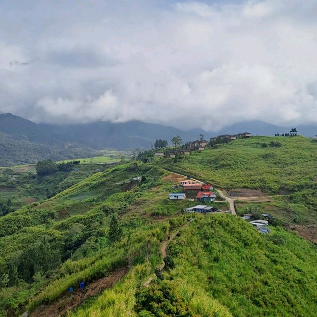 HIKING TO SOSODIKAN HILL KUNDASANG