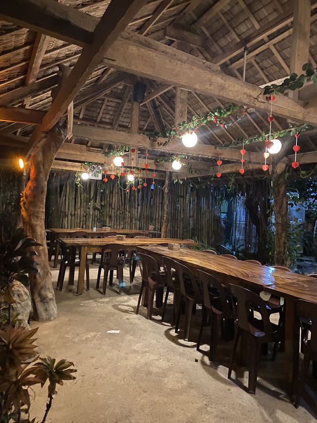 Bakhaw Garden Restaurant in Medellin 