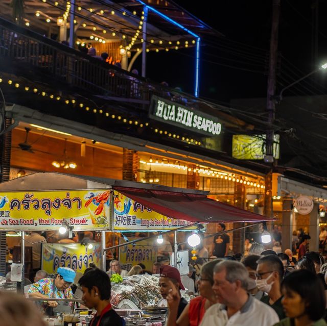 ตลาดโต้รุ่งหัวหิน จุดเช้คอิน กินเพลิน เดินเล่น