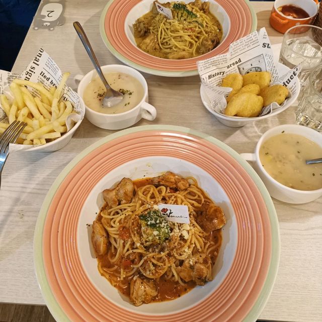 高雄林泉街美食分享~維納斯義式餐廳 烹飪料理技術高 調味適當 價格合理 好吃有特色