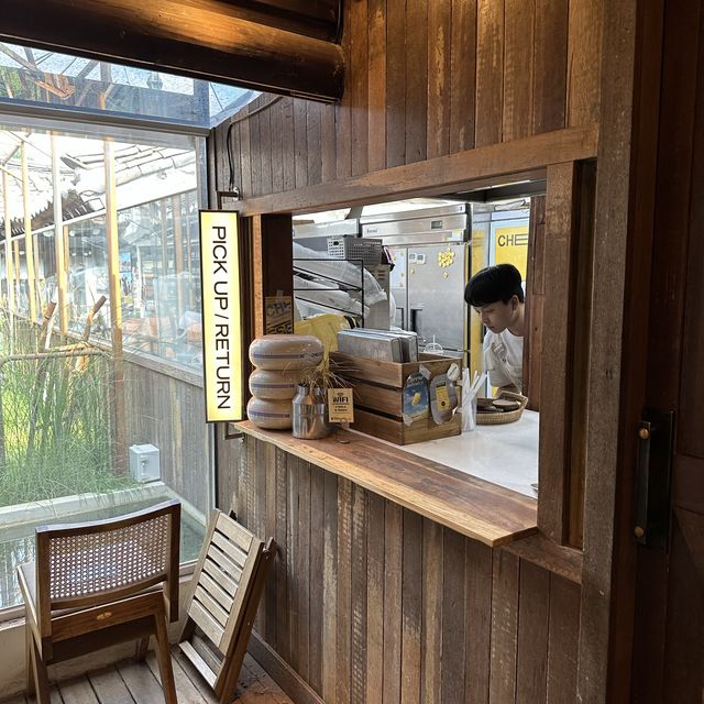 韓国:イクソンドン ˗ˏˋ cheese industry ˎˊ˗ 