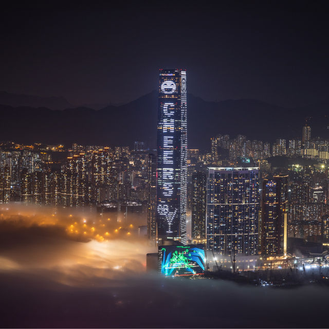 香港🇭🇰 ｜遊客必去看夜景最好的地方🌃 - 太平山山頂