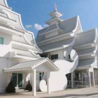 清萊🌄白廟（白龍寺）Wat Rong khun