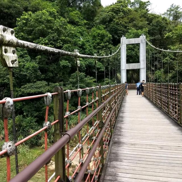 น้ำตกซือเฟิ่น (Shifen Waterfall)
