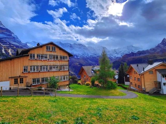 Murren หมู่บ้านเล็กๆ แสนสวยกลางหุบเขา🇨🇭