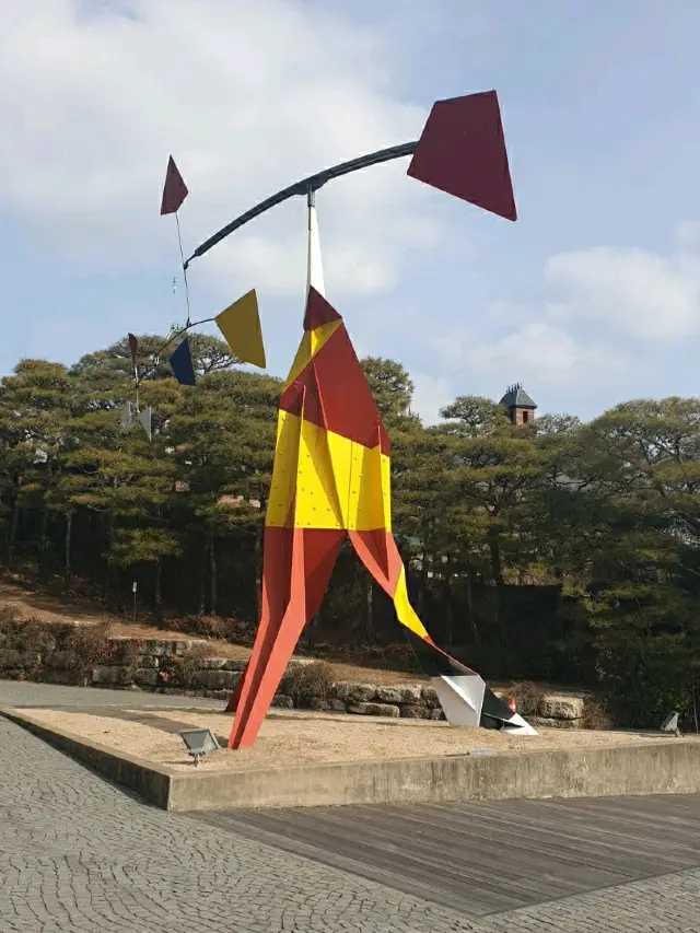 空間と時間がもたらす美学、リウム美術館。