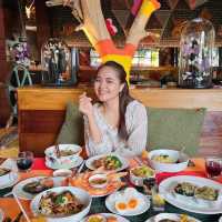 บัฟเฟต์มื้อกลางวันโรงแรมแถวห้วยขวาง 