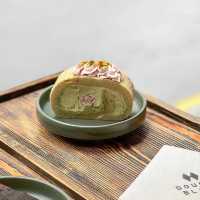  《半山簡約黑灰色咖啡店》 