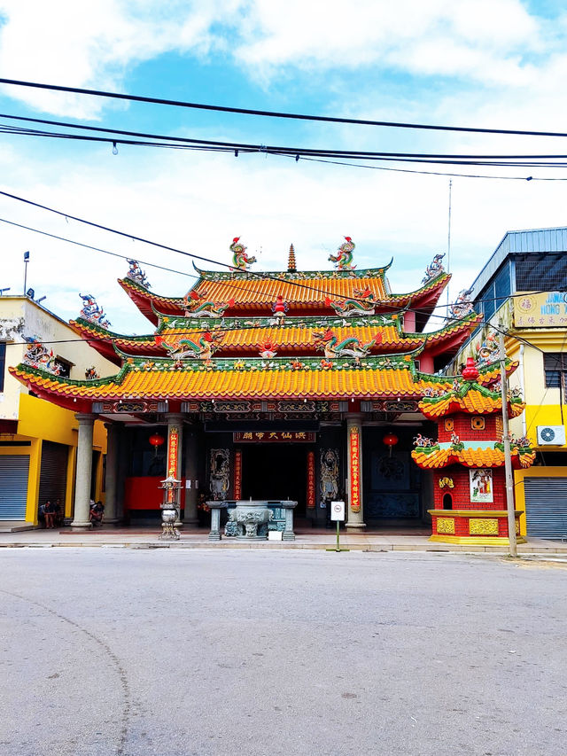 Chinese Temple at Kelapa Sawit Kulai 
