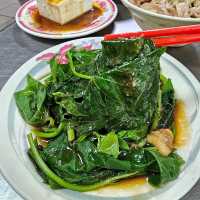 「鴨肉扁」經典美食代表，風味絕佳