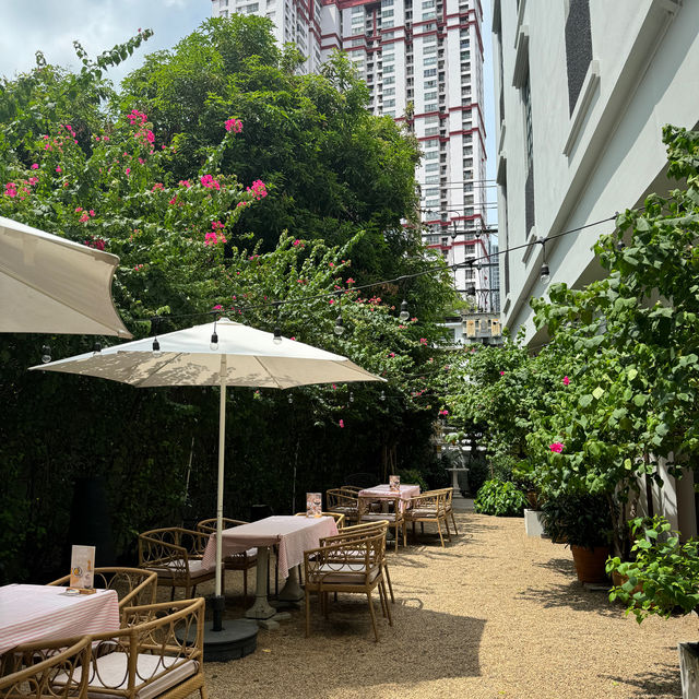 曼谷機場鐵路直達渡假風打卡式酒店
