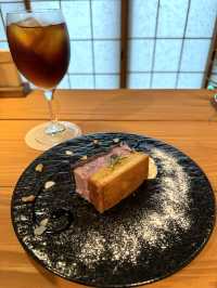 【福岡カフェ】木の温もりと木漏れ日を感じられる和モダンカフェ