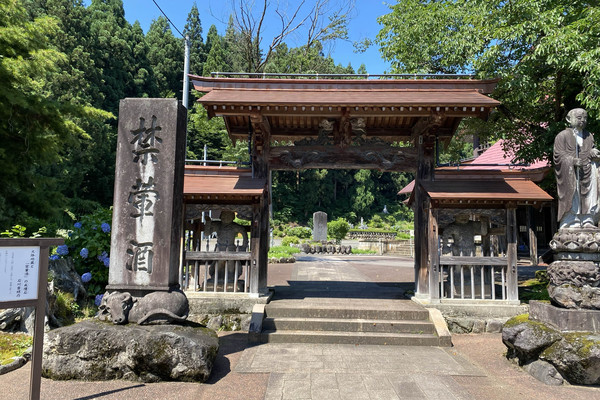 赤城山 西福寺】越後のミケランジェロ 石川雲蝶の彫刻が美しい | Trip