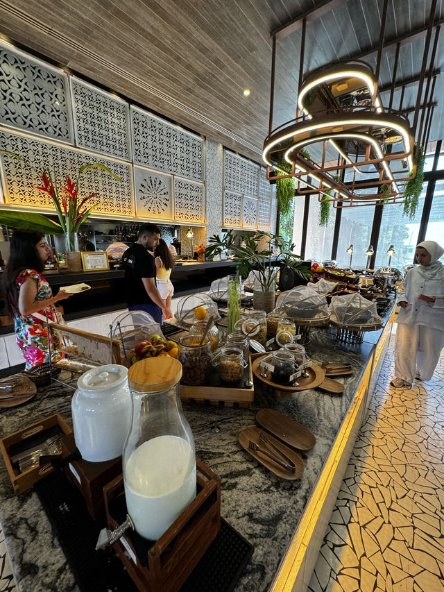 タイ🇹🇭プーケット　海一望🏝️ジャグジープール付きヴィラ🖤