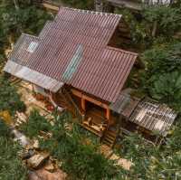 บ้านพักเหมาหลัง ติดธารน้ำ ในแม่กำปอง 🌳
