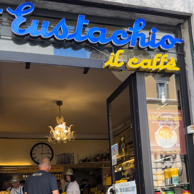 Sip Coffee at Rome’s Famous Old Cafe☕️