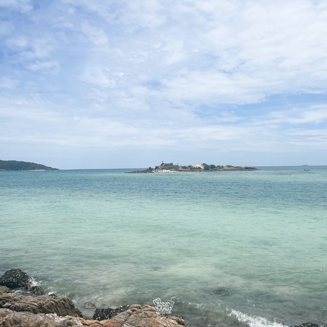 หาดลูกลม เกาะแสมสาร…
